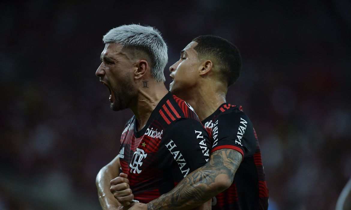 Infernal: Flamengo domina Atlético-MG a passa às quartas da Copa do Brasil