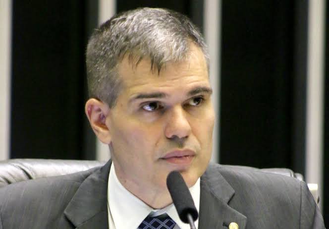 Antonio Furtado anuncia liberação de recurso para compra de viaturas