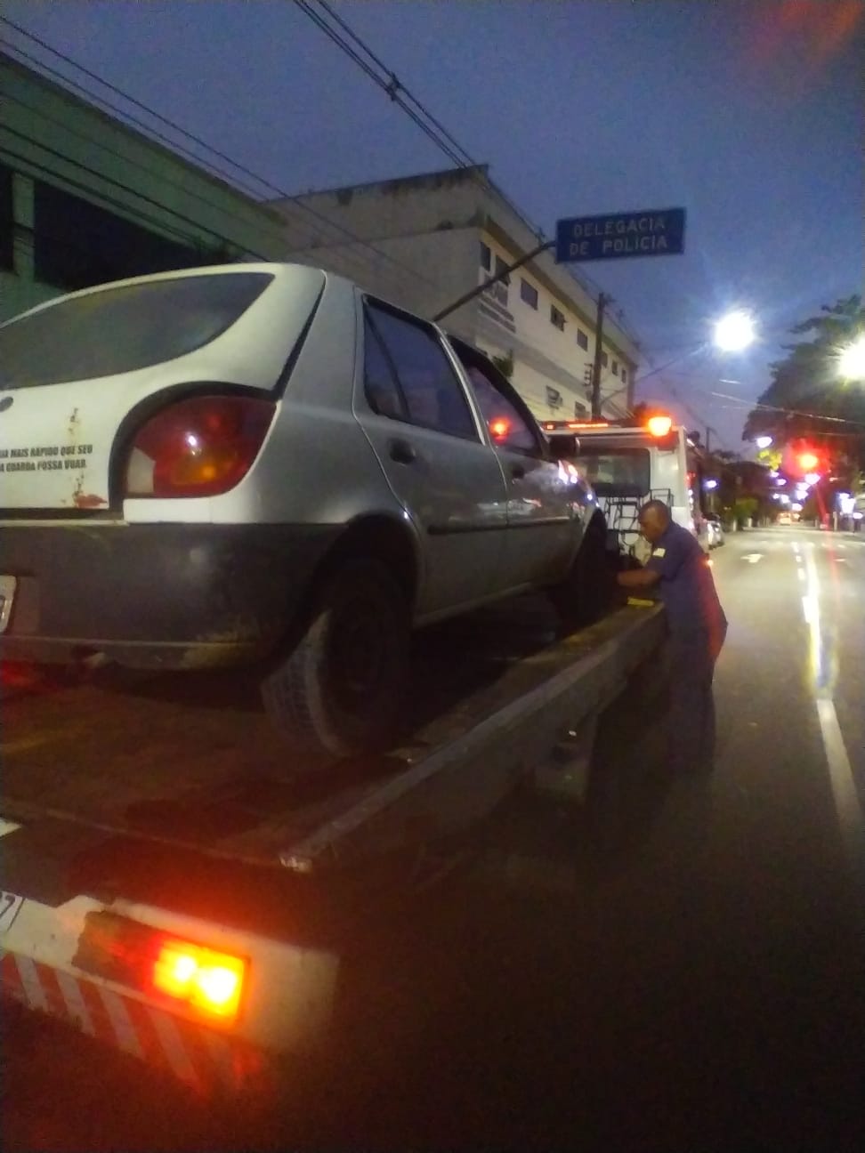 Motociclista embriagada e com veículo irregular é presa em Volta Redonda