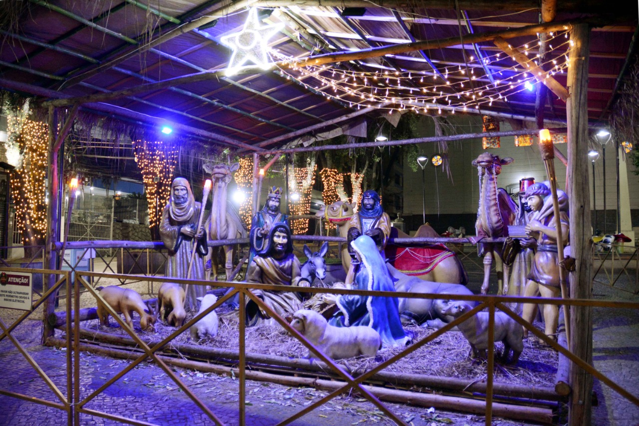 Decoração de Natal de Barra Mansa atrai visitantes do Sul Fluminense