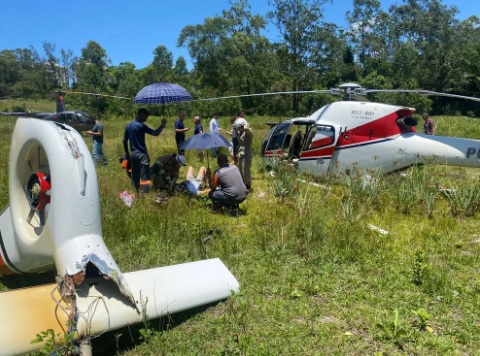 Cinco pessoas ficam feridas em queda de helicóptero no Rio