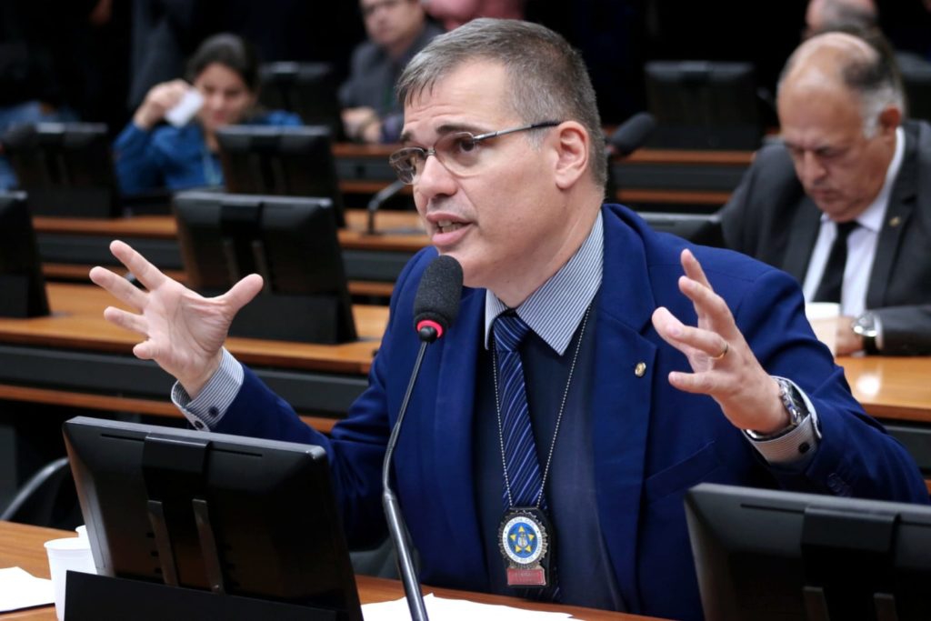 Antonio Furtado critica atos de depredação cometidos por manifestantes em Brasília