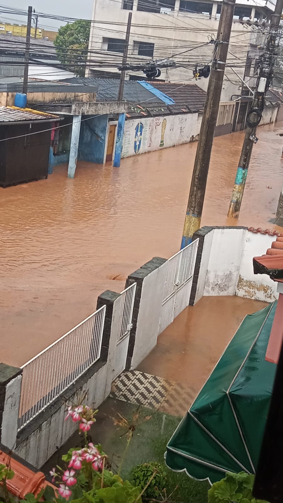 Chuvas provocam estragos em Barra do Piraí