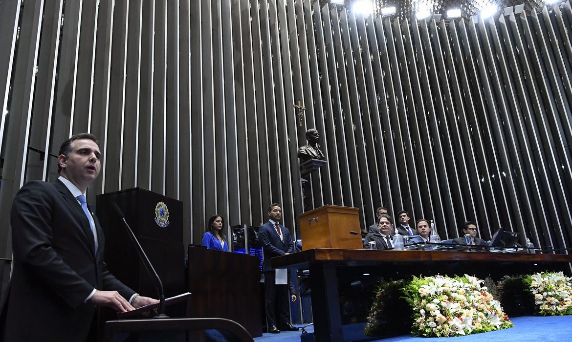 Com apoio do governo, Pacheco é reeleito presidente do Senado