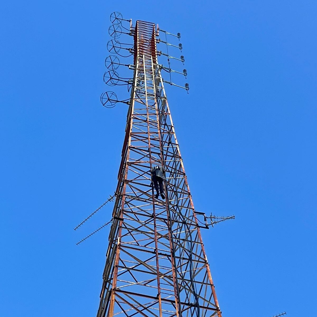 Rádio Sociedade FM investe em novos equipamentos de transmissão e amplia sua área de cobertura