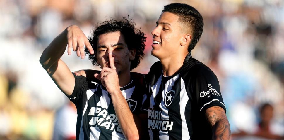 Botafogo bate o Resende e segue lutando pela classificação