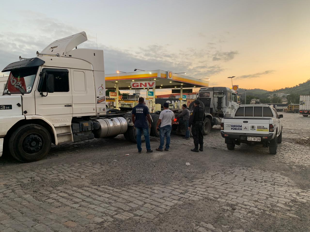 Ordem Púbica e PM recuperam em Volta Redonda caminhão roubado em São Paulo