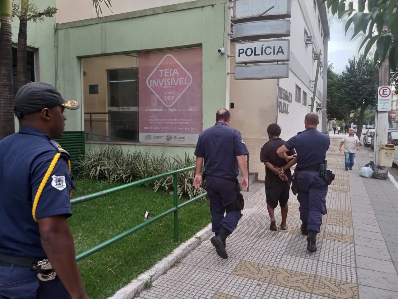 Ordem Pública e GMVR detêm homem em Volta Redonda por descumprir medida protetiva