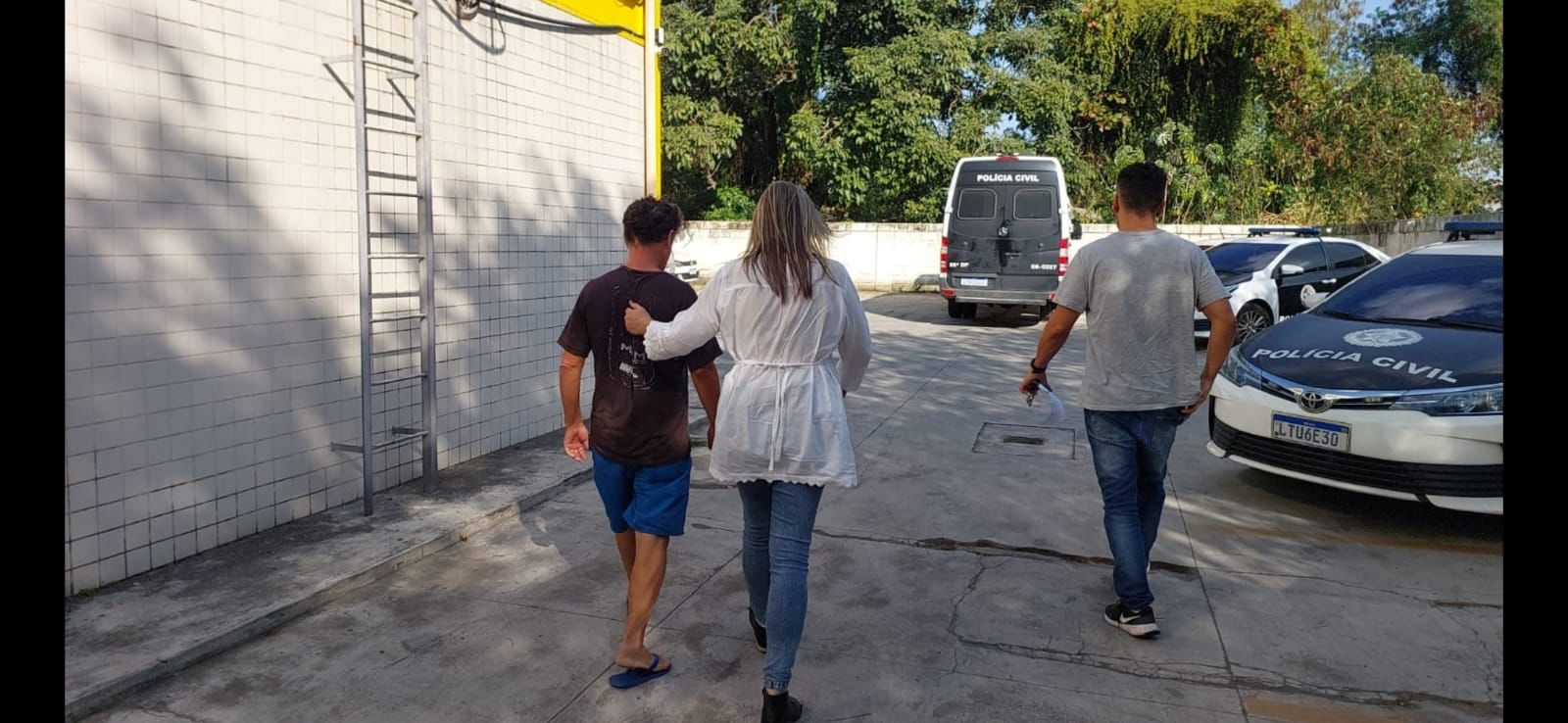 Homem é preso suspeito de matar cães para se vingar de ex-companheira, em Barra do Piraí