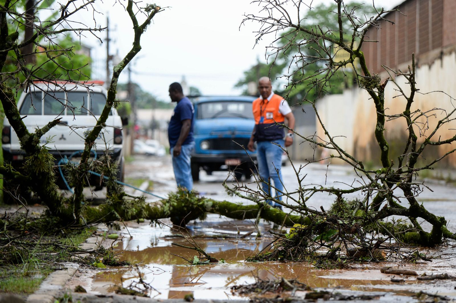 Defesa Civil avalia estragos após forte chuva em Barra Mansa