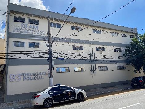 Polícia Civil prende mulher condenada há 10 anos por matar ex-companheira em Volta Redonda