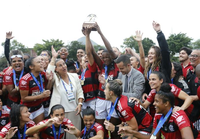 Flamengo conquista Campeonato Carioca Feminino
