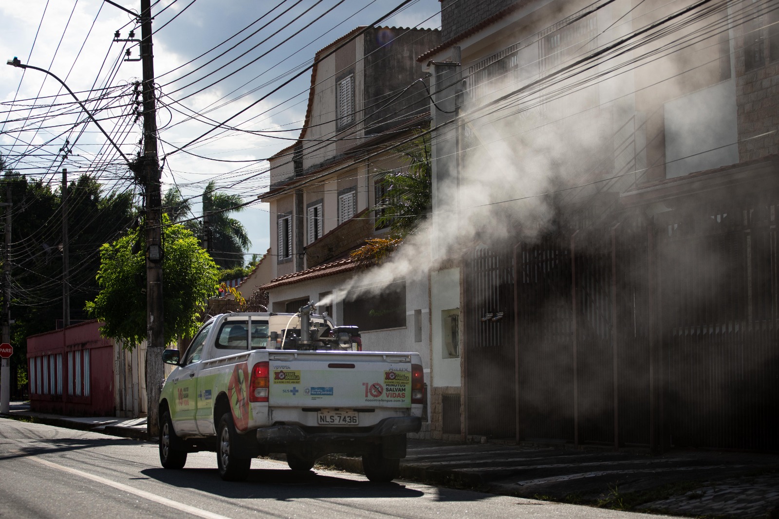 Volta Redonda recebe carro fumacê para bloqueio da transmissão da dengue