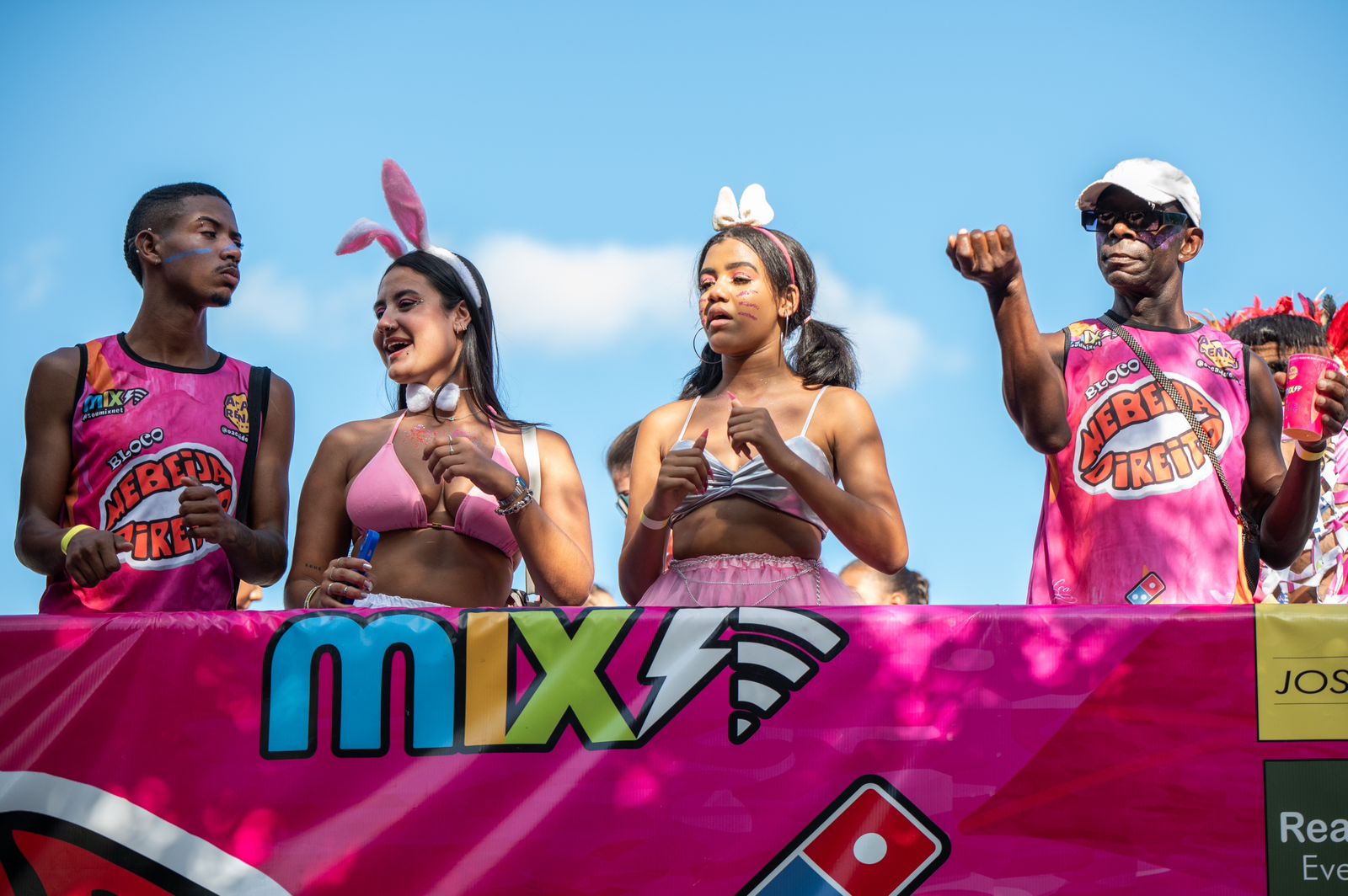 Blocos e shows marcam o sábado de carnaval em Barra Mansa