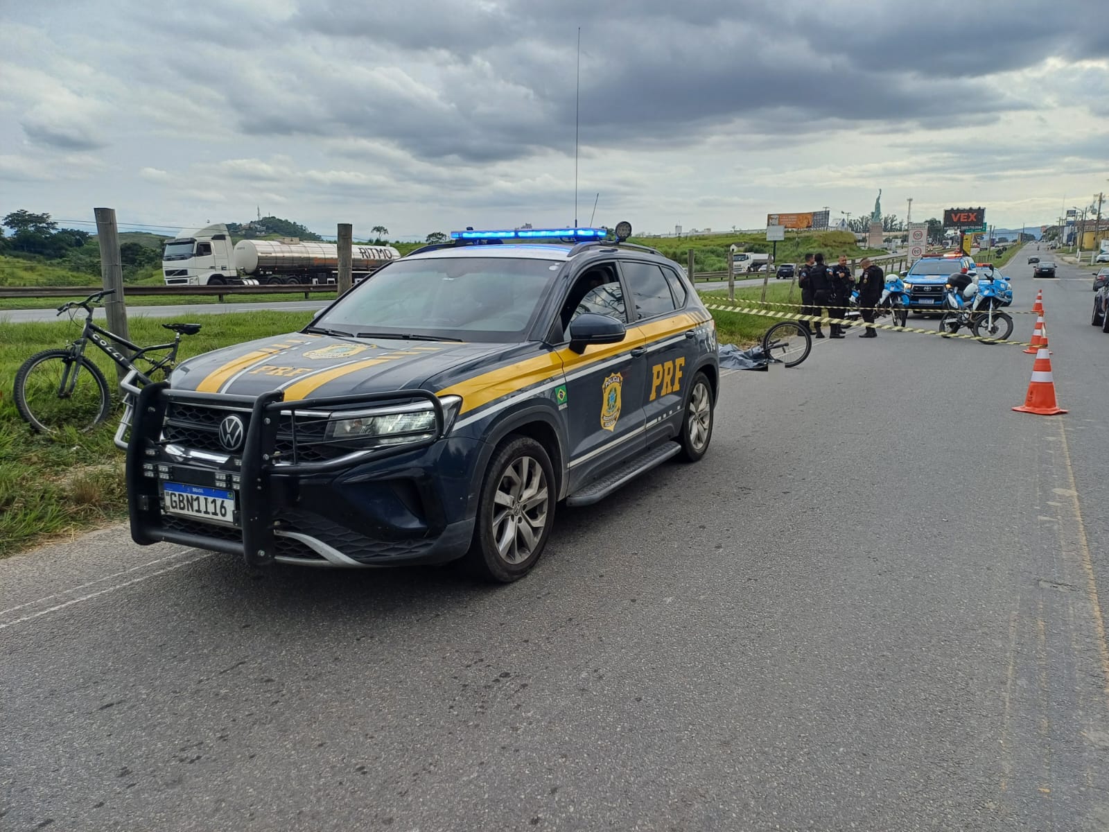 Homem é morto a tiros às margem da Dutra, em Resende