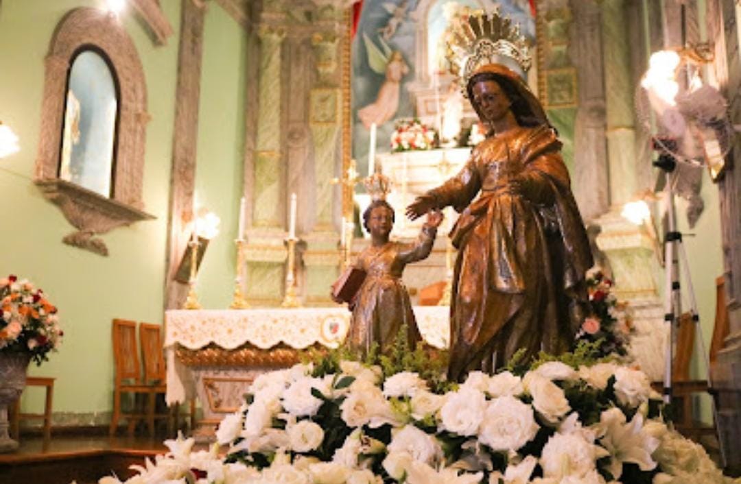 Procissão e Santa Missa marcam o retorno da Imagem de Sant’Ana Guia à Paróquia de Sant’Ana em Piraí após 17 anos
