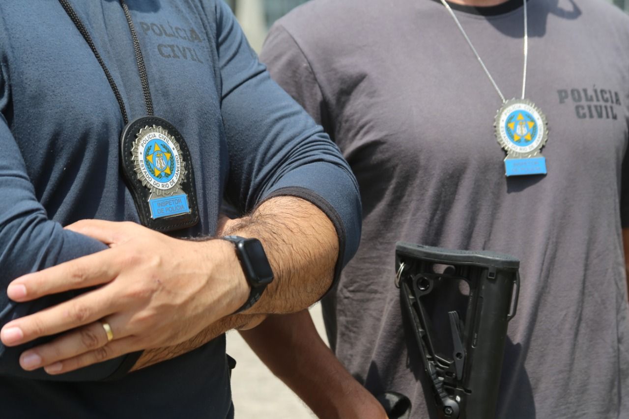 Homem é preso por tráfico de drogas em Angra dos Reis