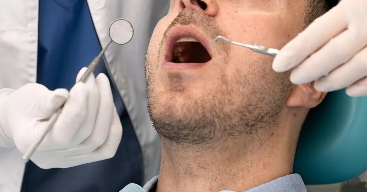 Anvisa suspende creme dental da Colgate após relatos de reações