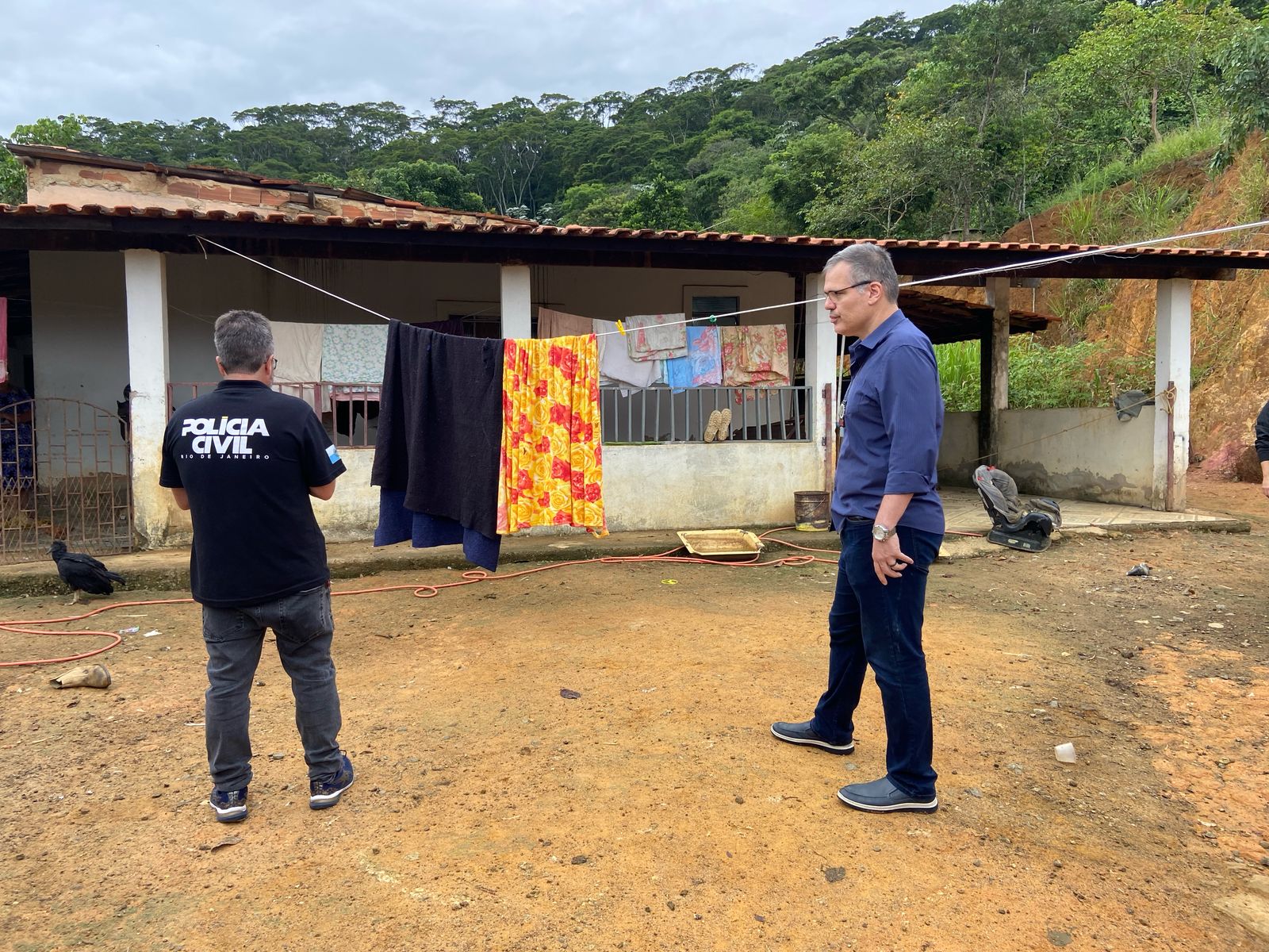 Casal é preso em Piraí por maus tratos aos animais