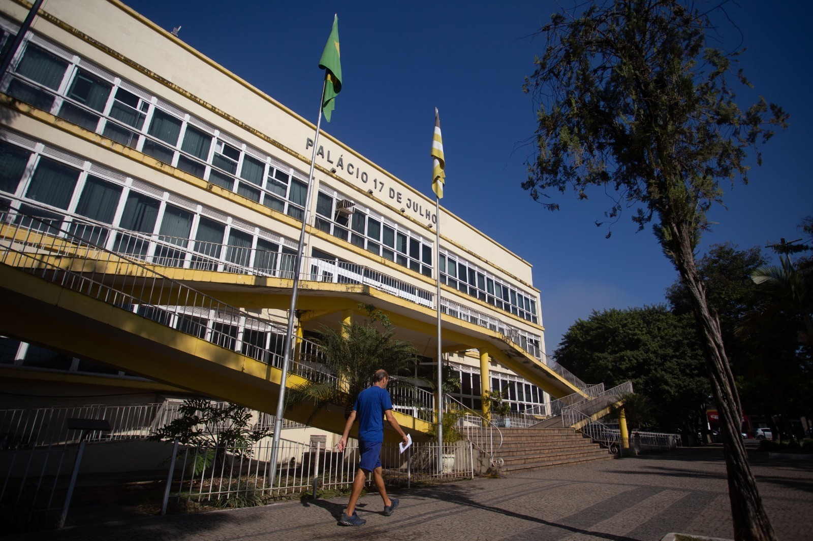 VR: concurso público para nutricionista, auxiliar de Educação Infantil e motorista tem mais de 1,1 mil inscritos