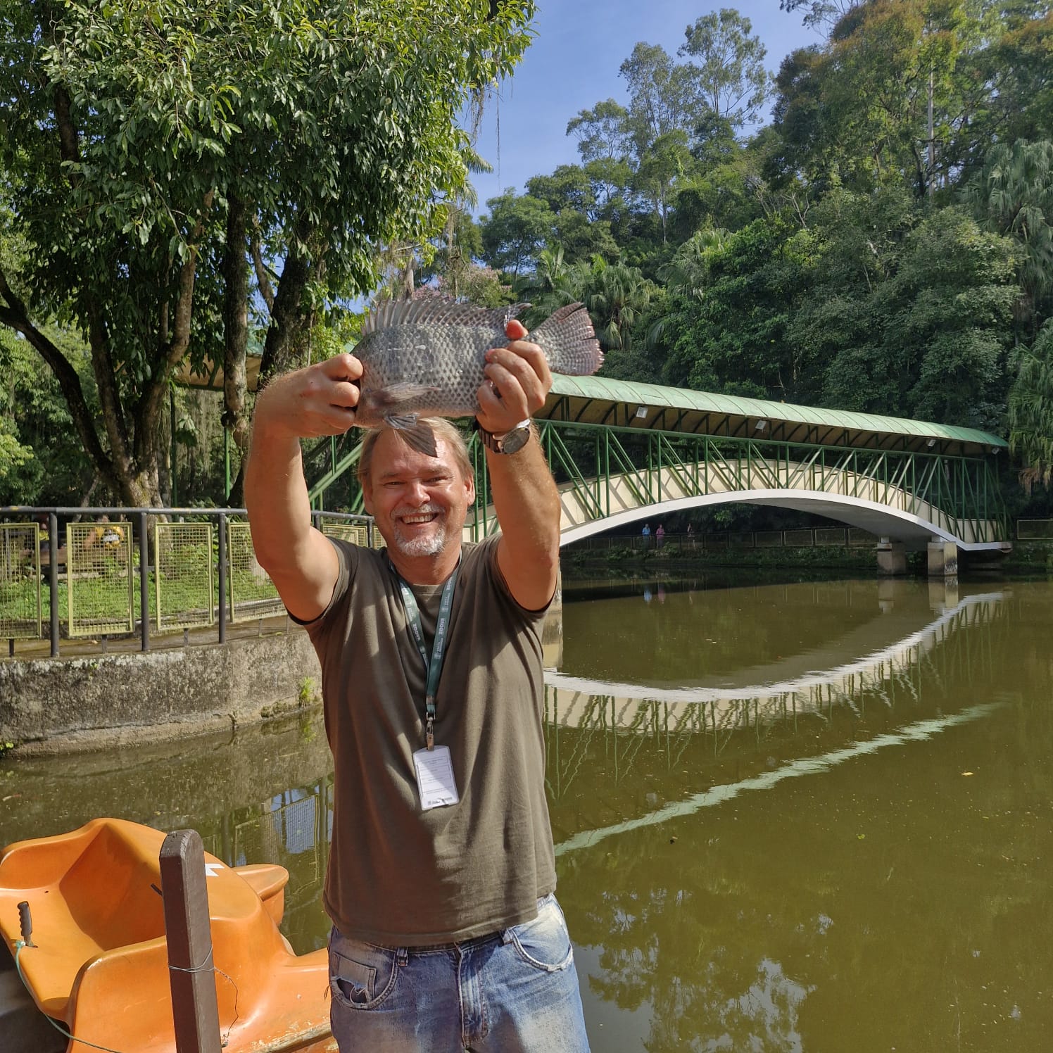 Zoológico de Volta Redonda abastece pescaria da Melhor Idade com 100 quilos de tilápia