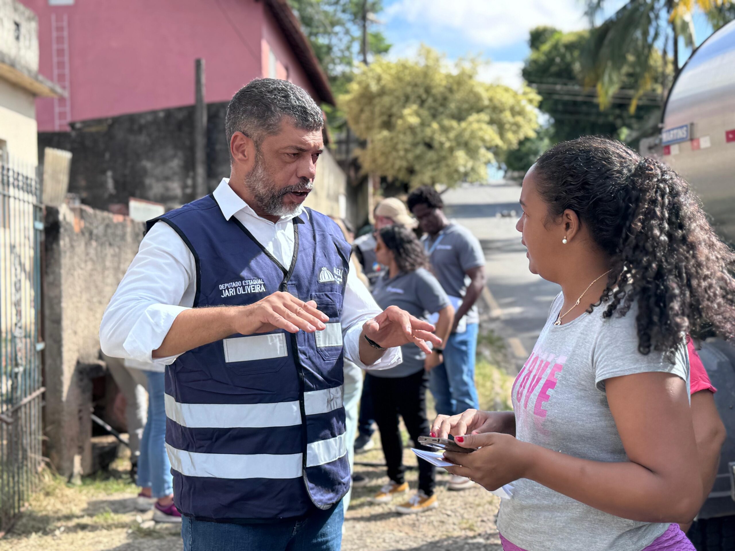 Deputado Jari fiscaliza abastecimento de água em Pinheiral