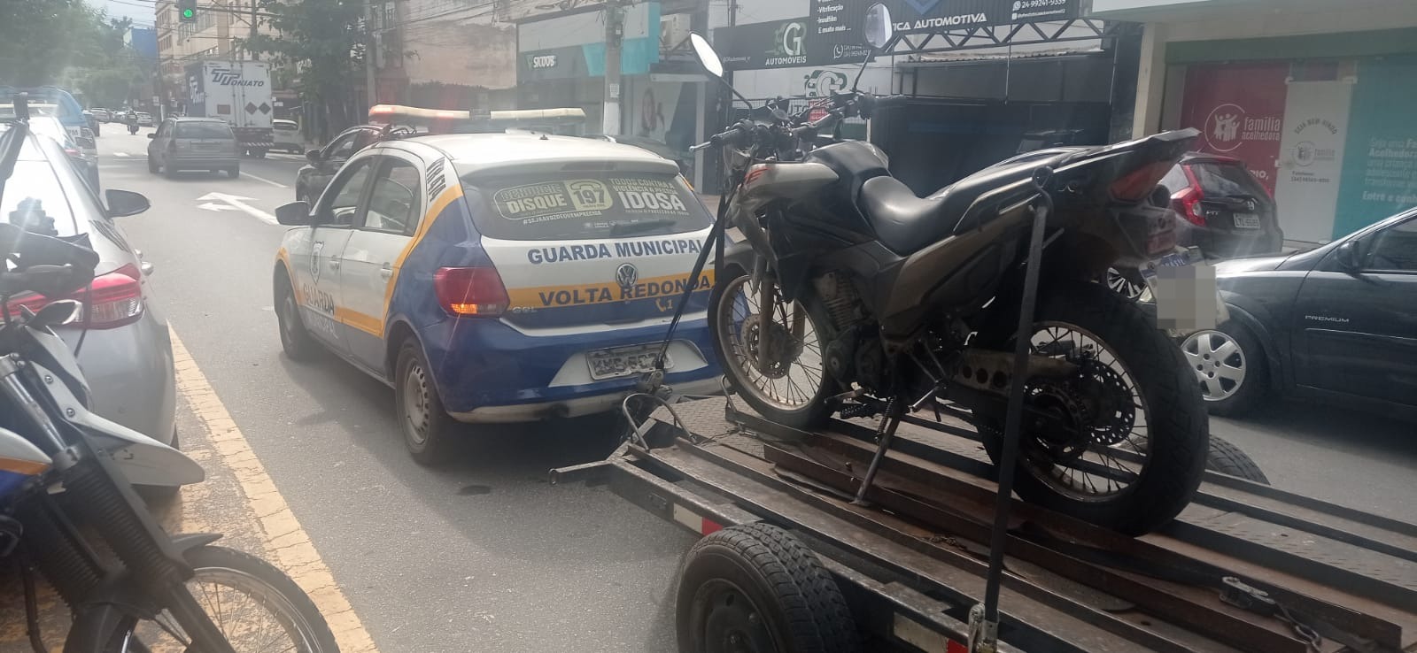 Homem é preso após ser flagrado com moto clonada em Volta Redonda
