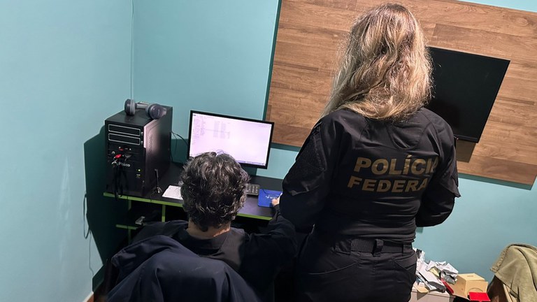 Operação nacional contra crimes sexuais infantis prende suspeito em Resende
