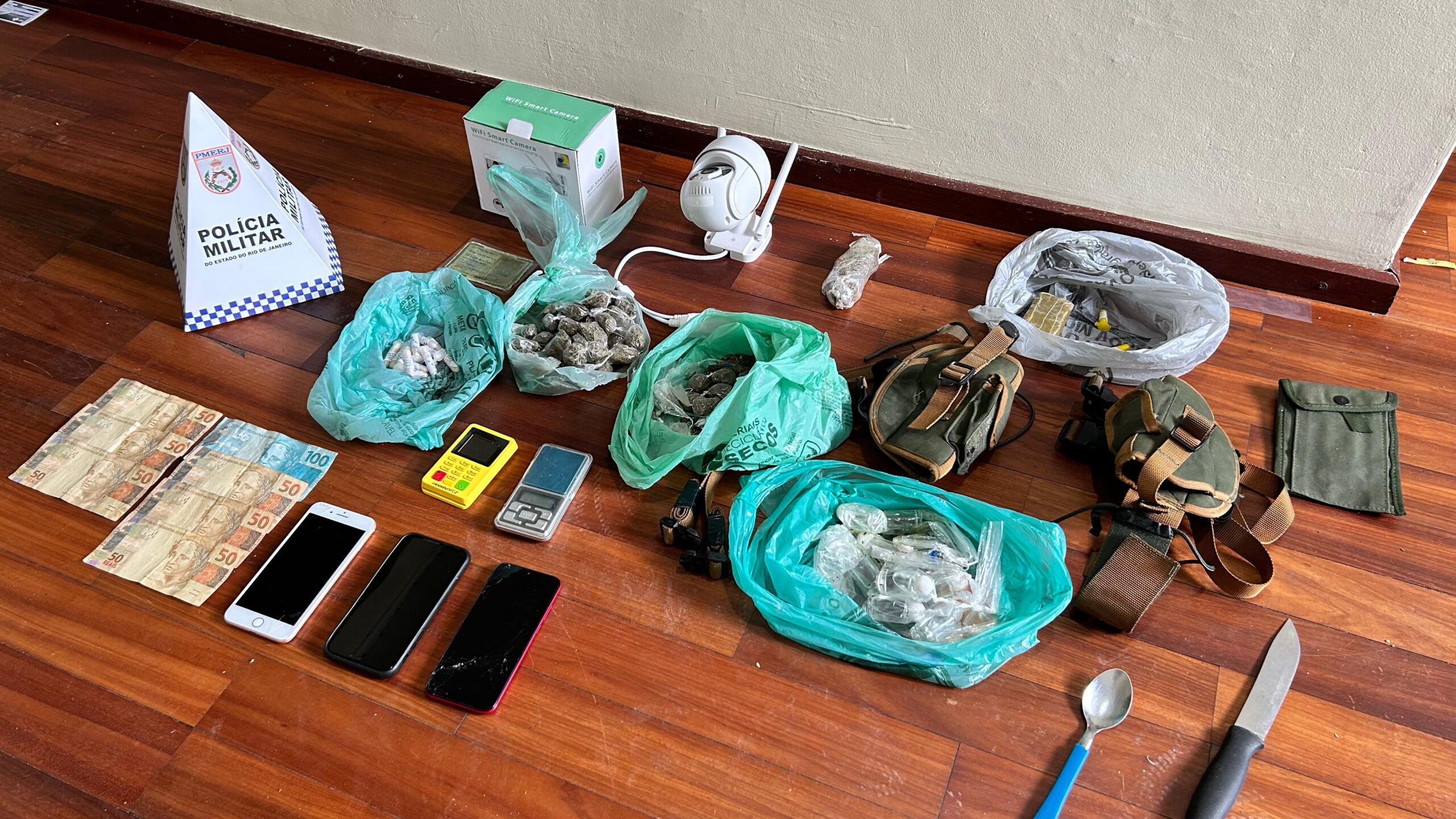 Trio é detido por tráfico de drogas no Paraíso, em Resende