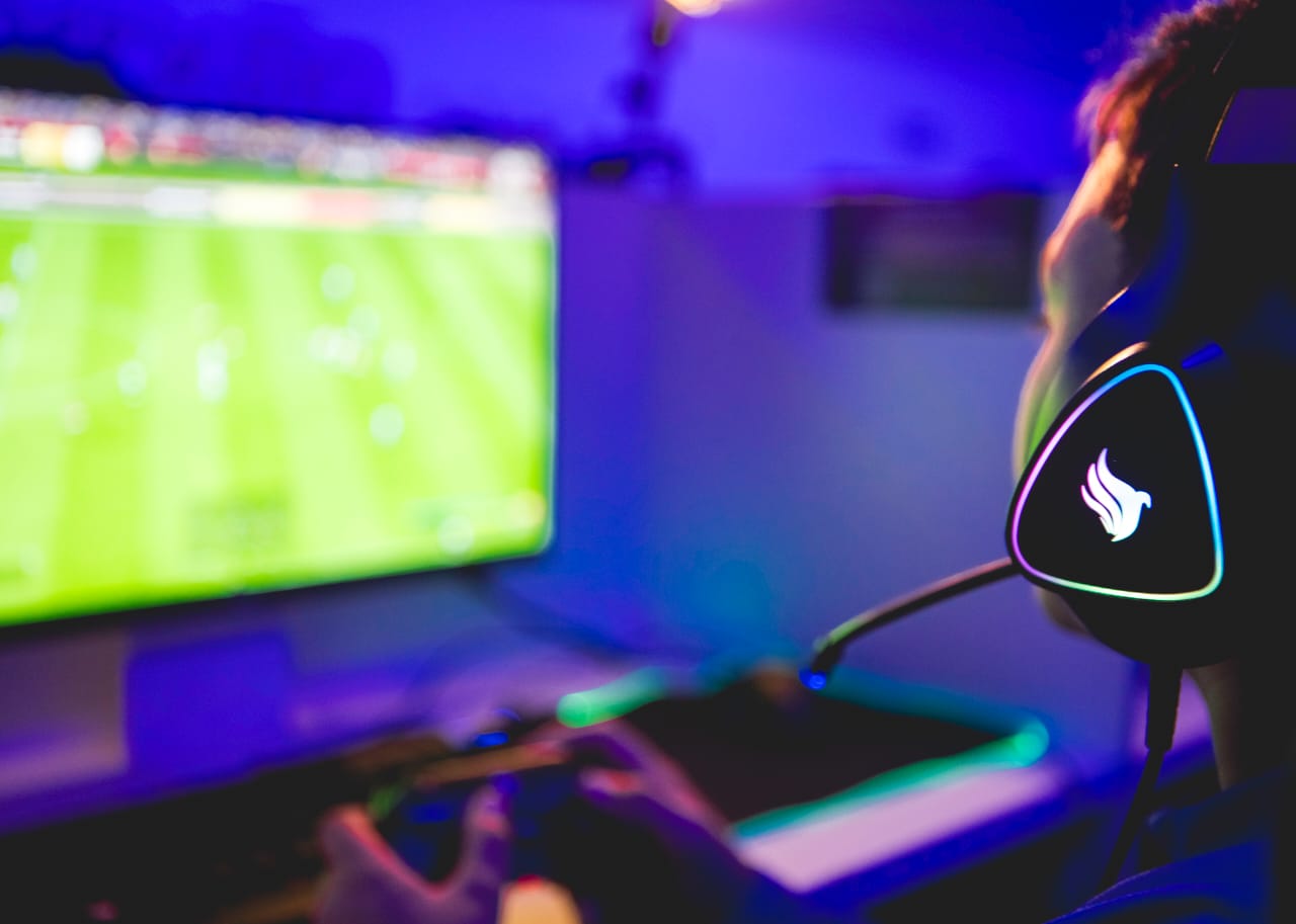 Conexão e-Sports: Lan House itinerante chega a Volta Redonda eleva games e aprendizado pelo Brasil