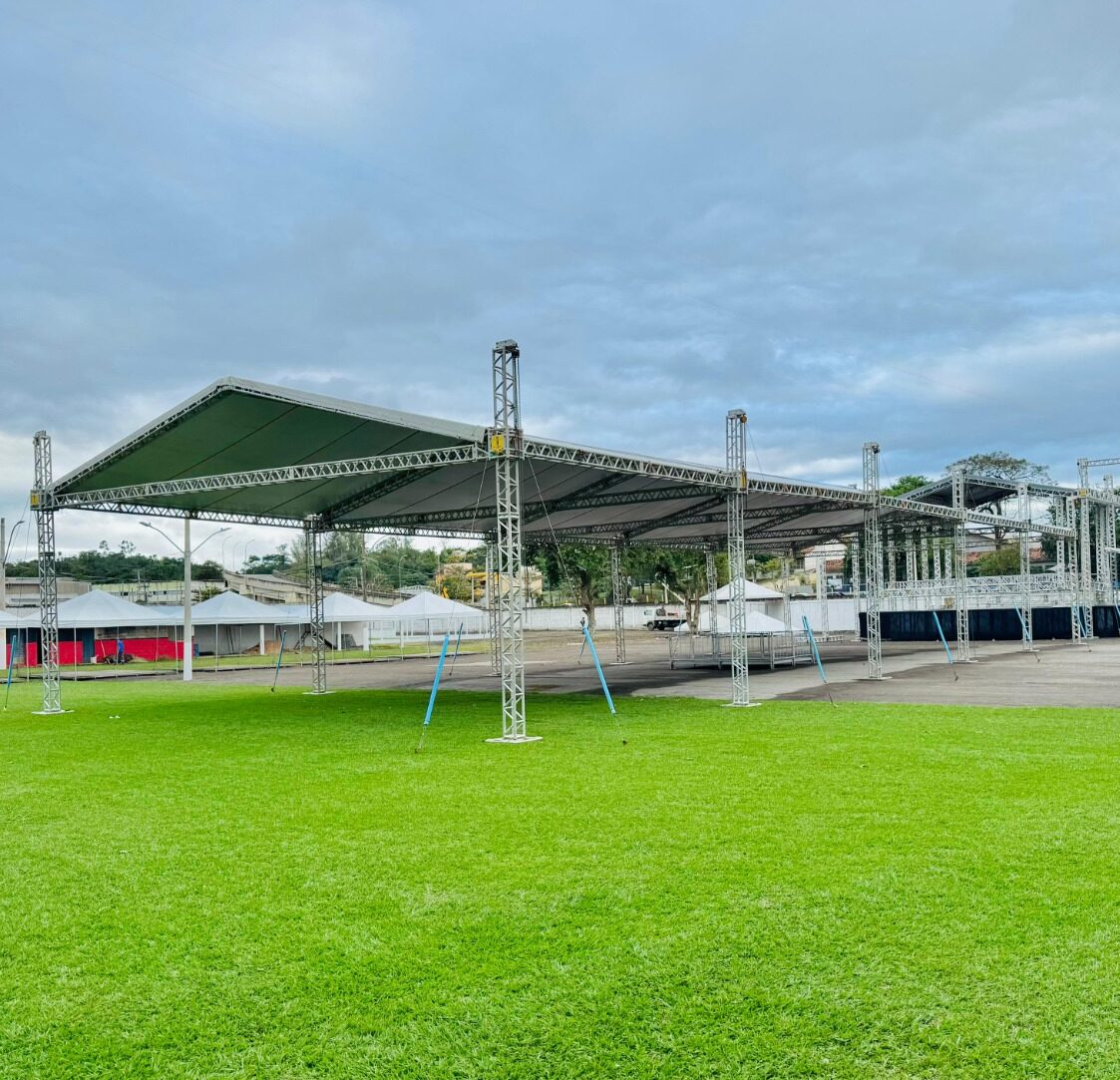 Pinheiral celebra 30 anos com parcerias, baixo investimento, programação gratuita e grande estrutura