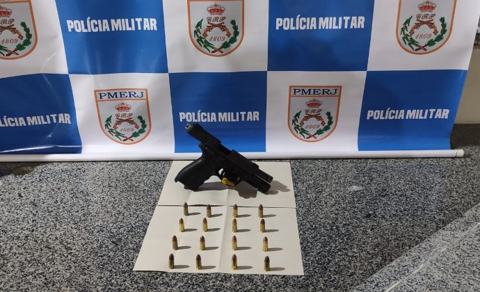 Polícia apreende pistola que teria sido usada em homicídio em Valença