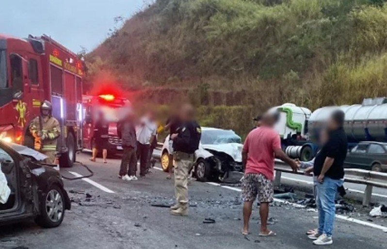 Acidente na BR-040 deixa um morto e um ferido grave em Areal