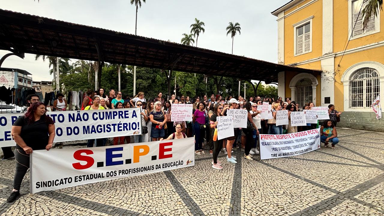 Profissionais da Educação de Barra Mansa retomam greve por descumprimento de acordos