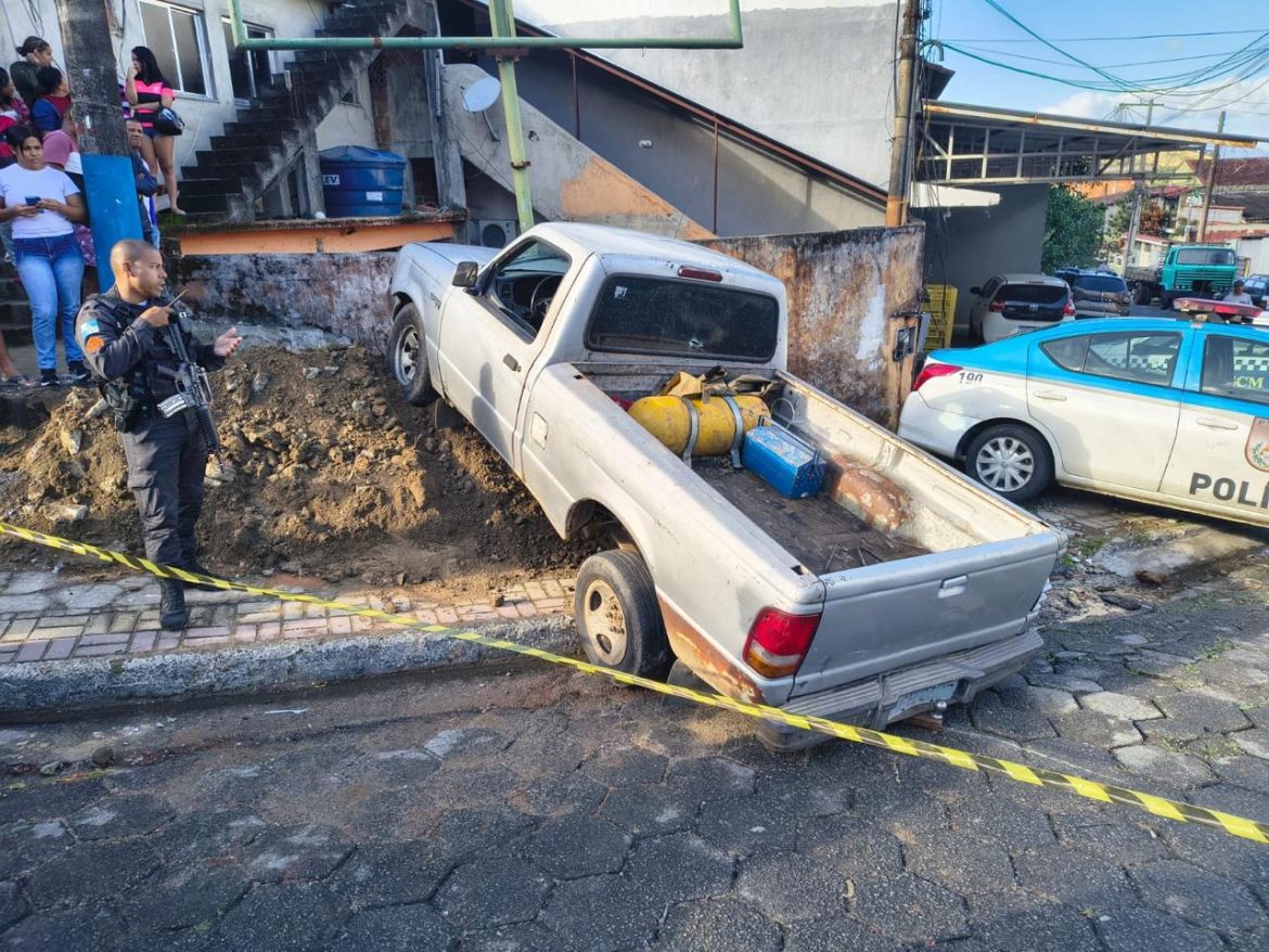 Terror à luz do dia: casal é executado a tiros dentro de caminhonete em Mangaratiba