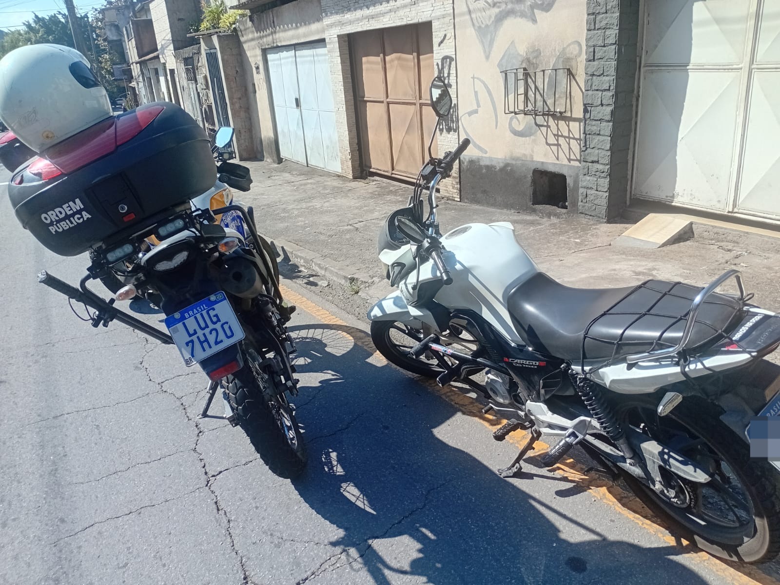 Adolescente é flagrada realizando ultrapassagens em alta velocidade e tem moto removida pela Guarda Municipal de Volta Redonda