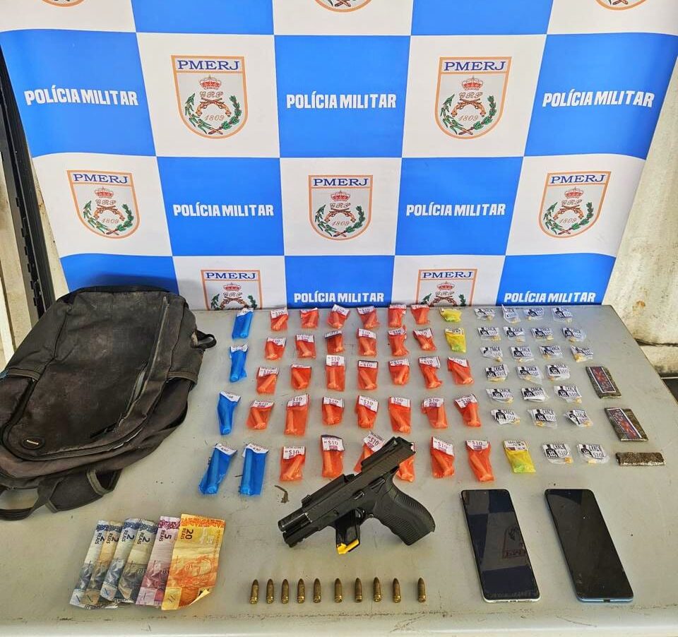 Polícia troca tiros com traficantes no Açude II; pistola e drogas são apreendidas