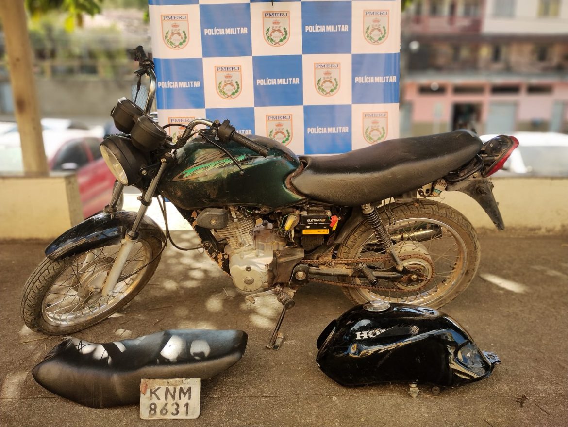 Polícia Militar recupera motocicleta furtada em Valença e identifica envolvidos