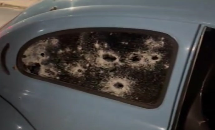Homem é morto a tiros dentro de Fusca em Quatis