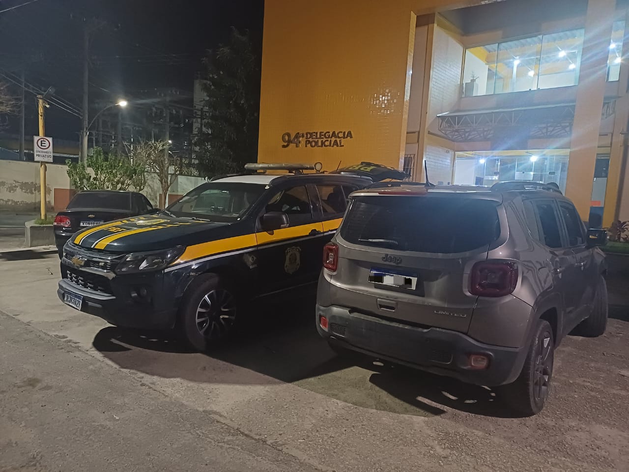 PRF recupera carro roubado clonado na Dutra em Piraí