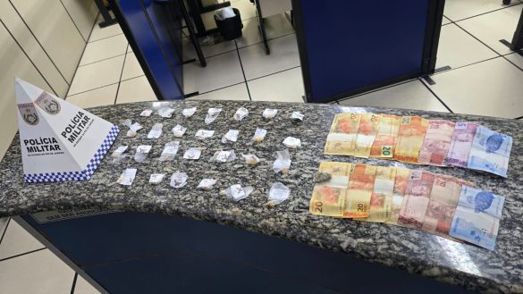Adolescente é apreendida com drogas e dinheiro escondidos no sutiã em Porto Real