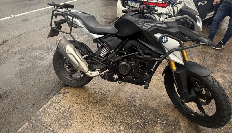 Jovem é preso em flagrante com moto furtada na Dutra, em Piraí