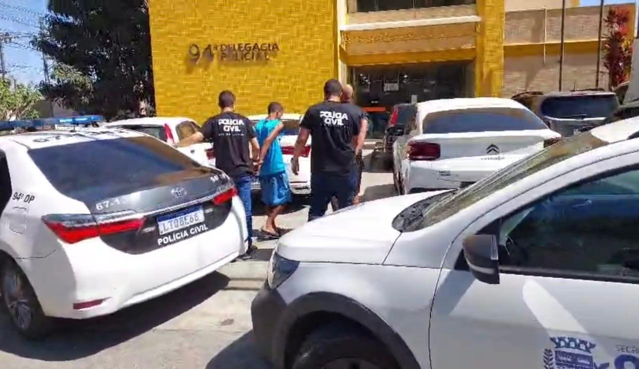 Dois traficantes são presos em Piraí; eles tentavam criar ponto de venda na Praça da Preguiça