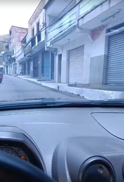Boato de “toque de recolher” provoca fechamento antecipado do comércio em Barra Mansa