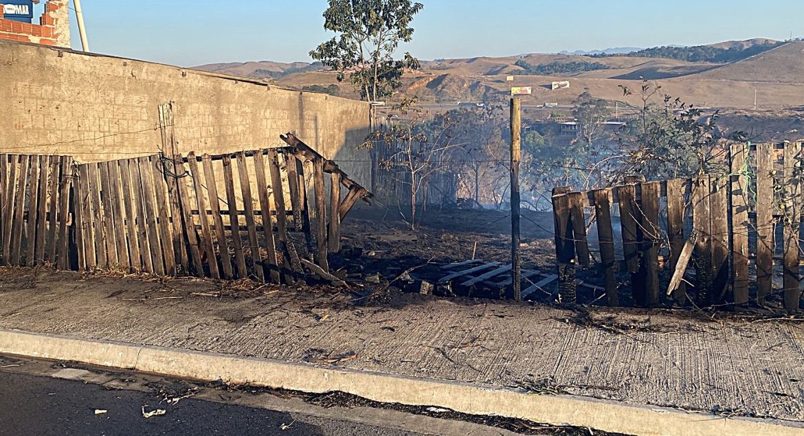 Defesa Civil atua em dois grandes incêndios em Porto Real e reforça alerta contra queimadas