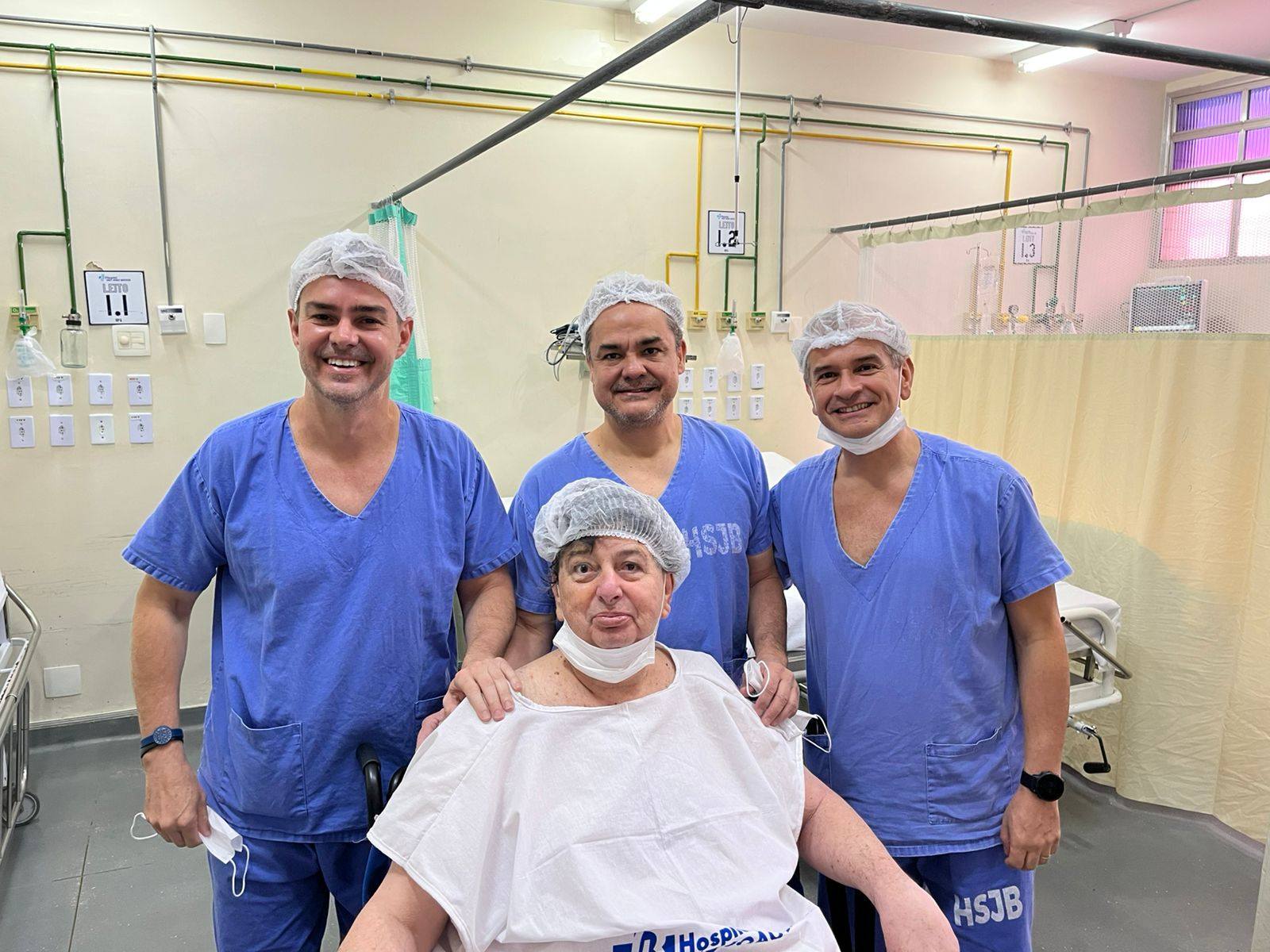 Prefeito de Volta Redonda passa por cirurgia e se recupera bem