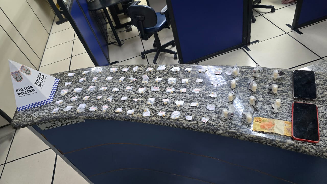 Casal é preso por tráfico de drogas em Quatis