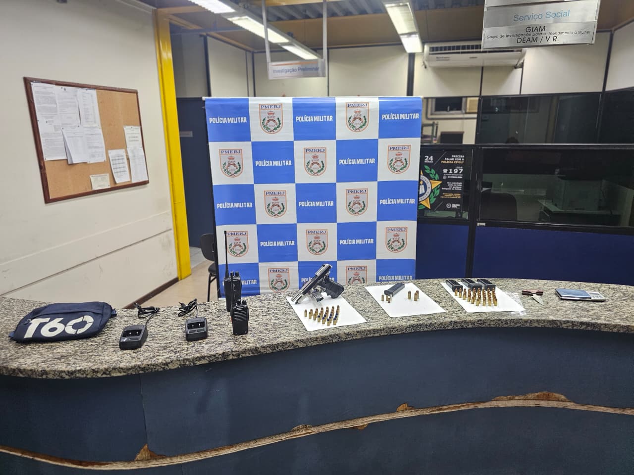 Operação da PM na madrugada tem prisões e apreensão de armas e munições em Barra Mansa