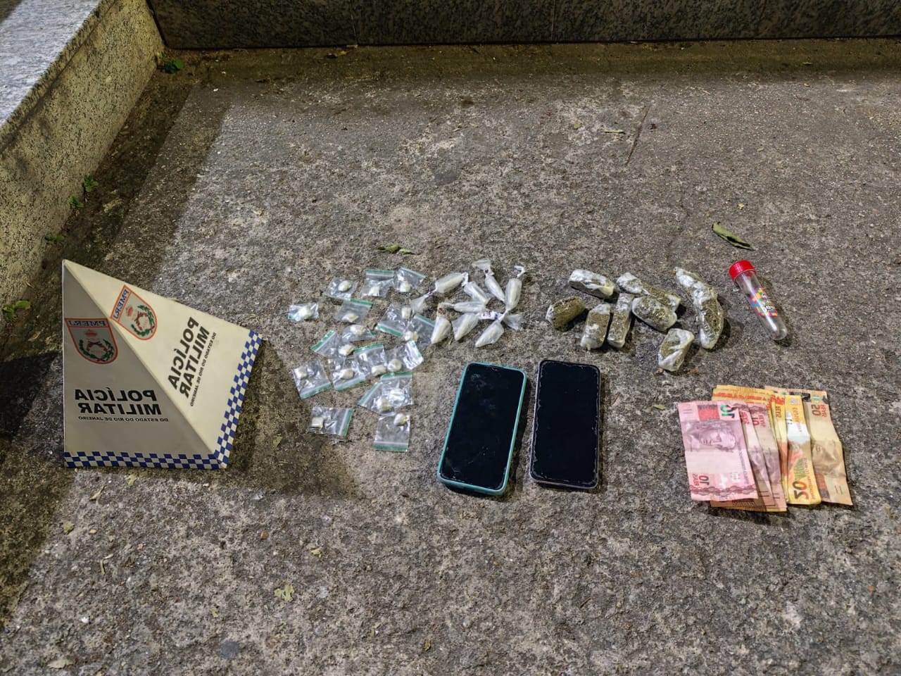 Suspeitos de tráfico são detidos e drogas apreendidas em Resende