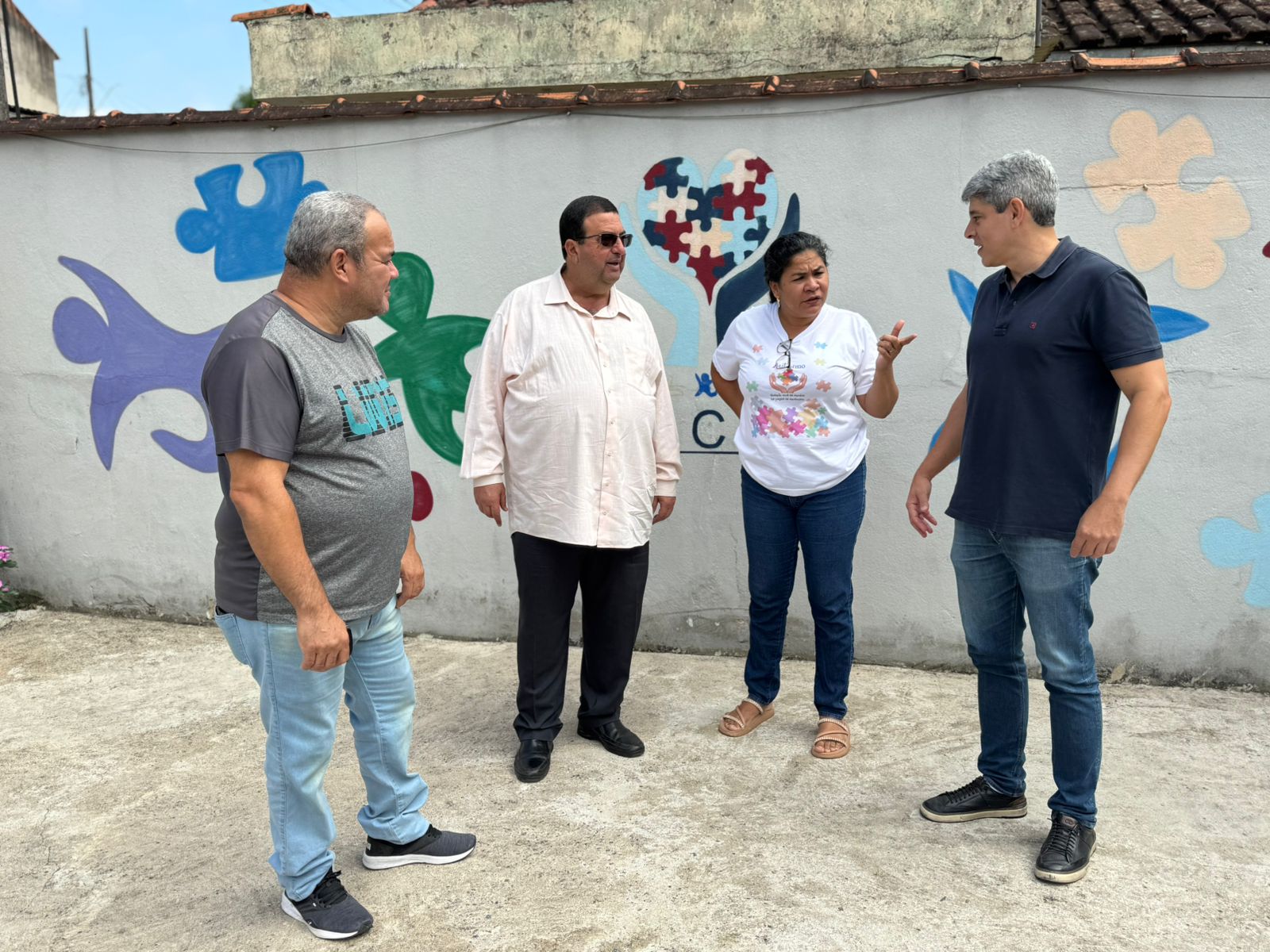 Deputado Munir Neto visita associação que atende autistas em Pinheiral e garante apoio